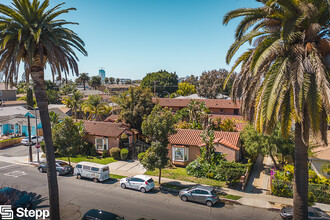 801-815 Saint Louis Ave in Long Beach, CA - Building Photo - Building Photo