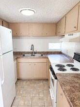 6802 N 17th Ave-Unit -12 in Phoenix, AZ - Building Photo - Building Photo