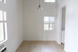 4903 Indian Wood Rd in Culver City, CA - Building Photo - Building Photo
