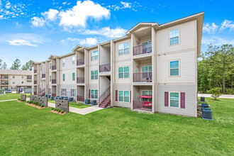 Reagan Crossing in Covington, LA - Foto de edificio - Building Photo