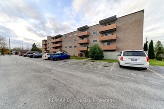 184 Eighth St in Collingwood, ON - Building Photo - Building Photo