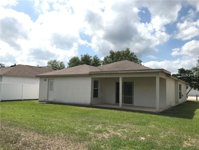 2622 Allwood Ave in Valrico, FL - Building Photo - Building Photo