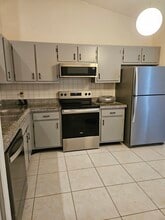 1000 Martin Blvd in Orlando, FL - Building Photo - Building Photo