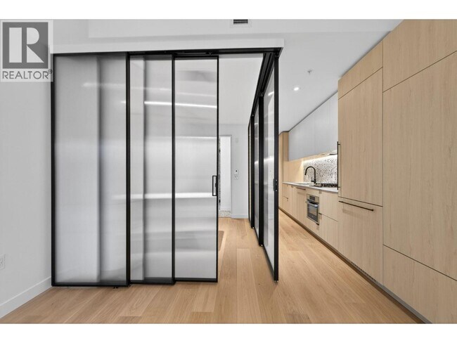 2471 St George St in Vancouver, BC - Building Photo - Building Photo