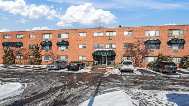29 Olcott St in Manchester, CT - Building Photo - Building Photo