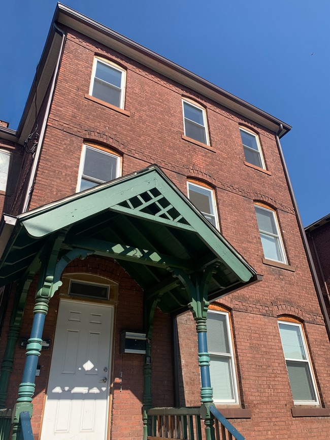 23 Babcock St, Unit Unit 1 in Hartford, CT - Building Photo - Building Photo