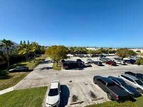 3312 Northside Dr, Unit 316 in Key West, FL - Building Photo - Building Photo