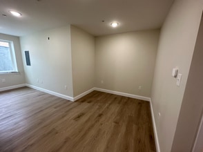 42 N 40th St in Philadelphia, PA - Building Photo - Building Photo