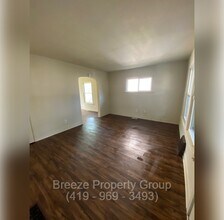 142 S Detroit Ave in Toledo, OH - Building Photo - Building Photo