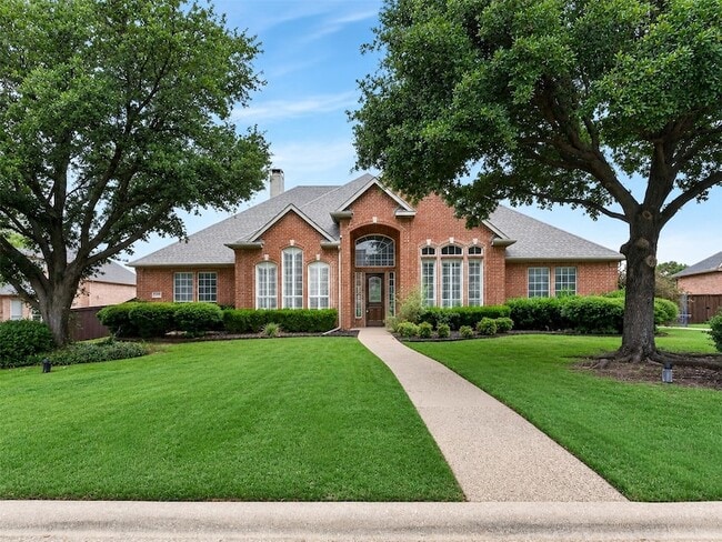 property at 1210 Forest Hills Dr
