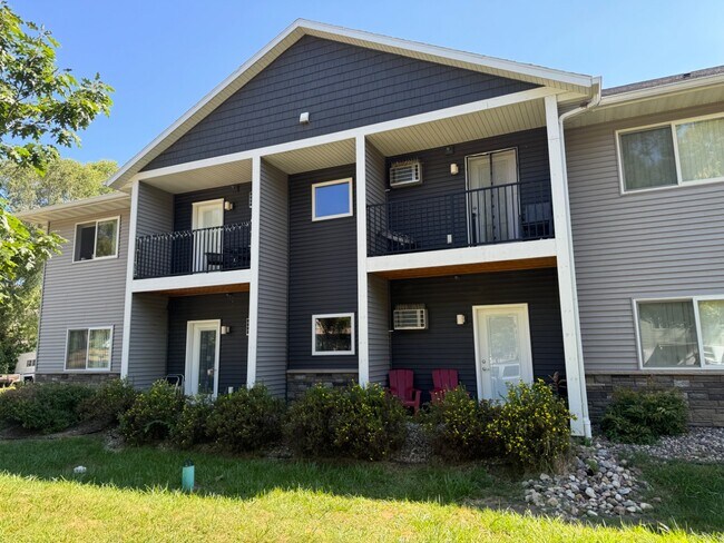 922 Charles St. in La crosse, WI - Foto de edificio - Building Photo