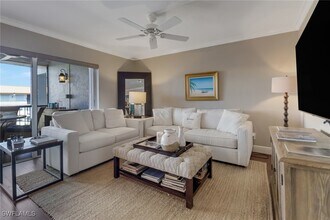 2900 Gulf Shore Blvd N in Naples, FL - Building Photo - Building Photo