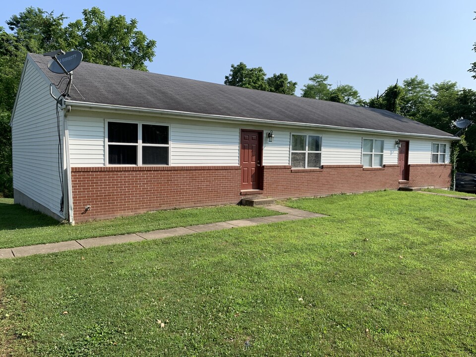 3869 Ladd Ridge Rd, Unit B in Athens, OH - Building Photo