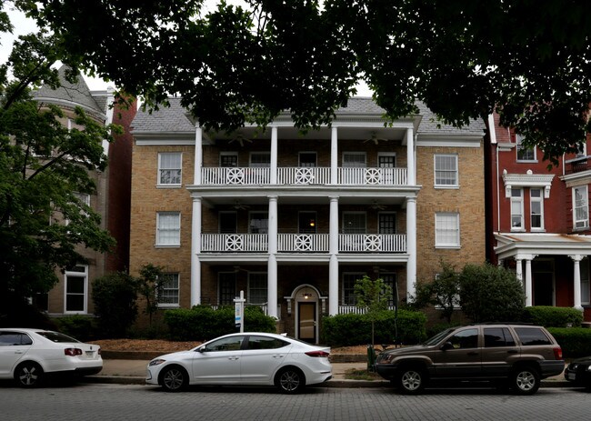 1630 Monument Ave in Richmond, VA - Foto de edificio - Building Photo