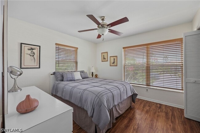 property at 2050 W Crown Pointe Blvd