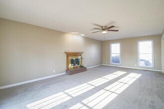 3417 E Henderson Way in Clarksville, TN - Building Photo - Building Photo