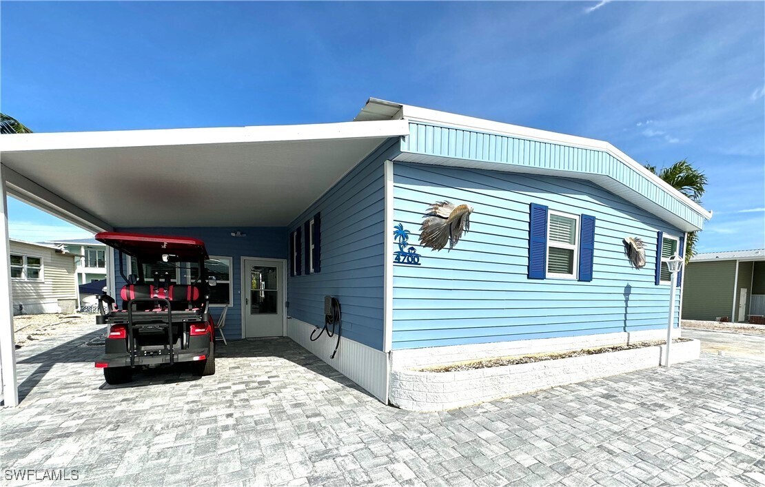 4700 Leilani Ln in Bonita Springs, FL - Building Photo