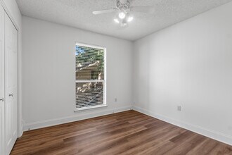 11011 Cal Rd, Unit 92 in Baton Rouge, LA - Foto de edificio - Building Photo