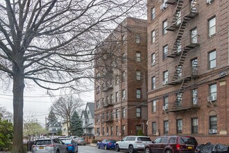 Georgian Hall in Jamaica, NY - Building Photo - Building Photo