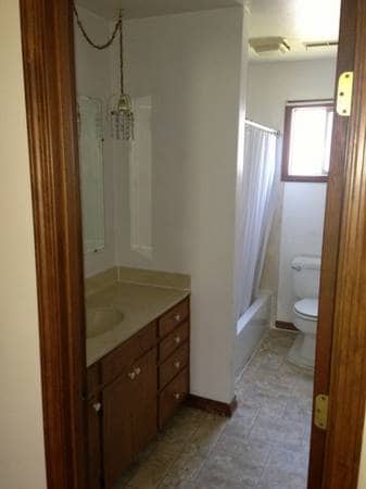 property at 899 Winter St NE