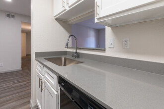 Urban Palms Apartment Homes in Houston, TX - Building Photo - Interior Photo