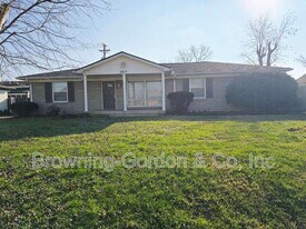 2817 Paden Dr in Nashville, TN - Building Photo
