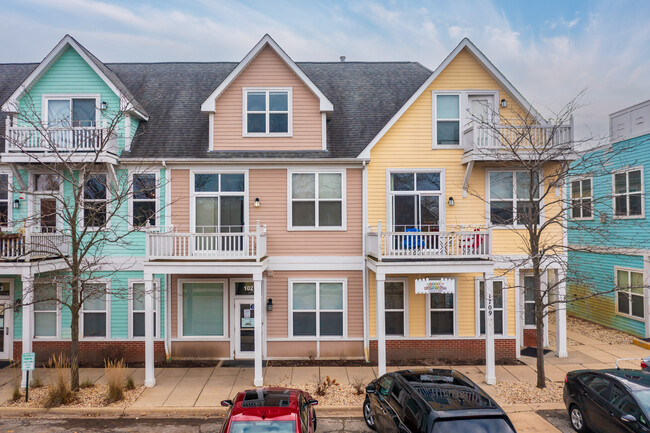 1719 Town Center St in Aurora, IL - Building Photo - Building Photo