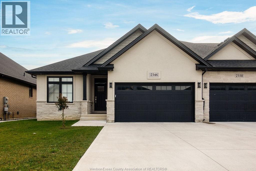 2546 Clearwater Ave in Windsor, ON - Building Photo