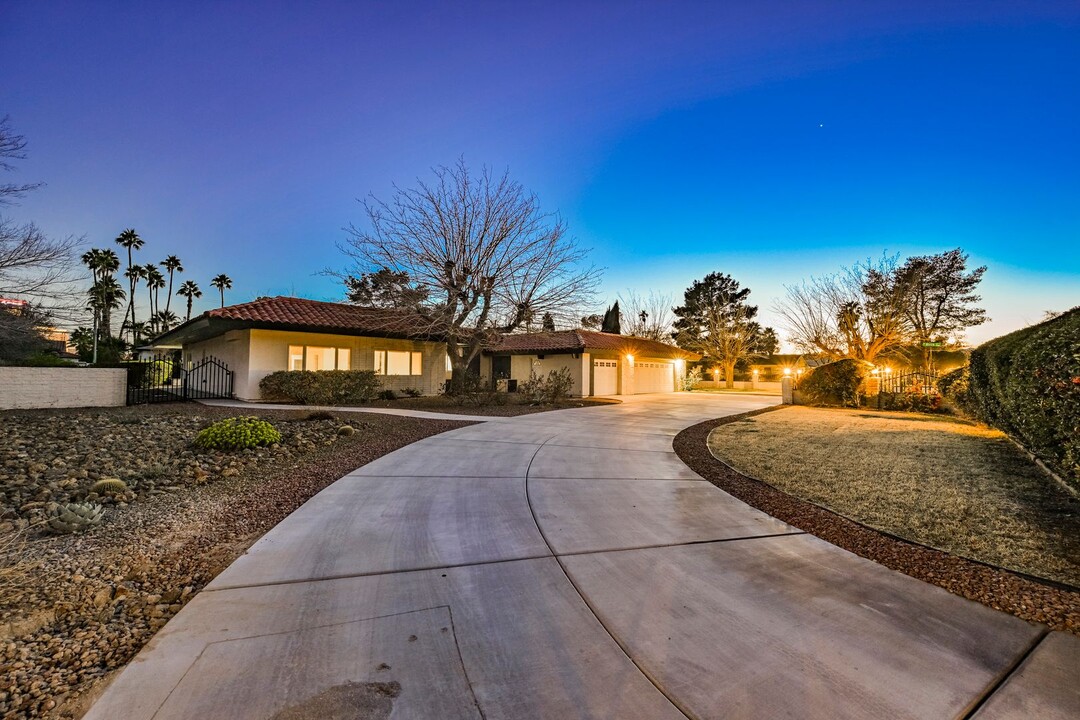 1621 Birch St in Las Vegas, NV - Building Photo