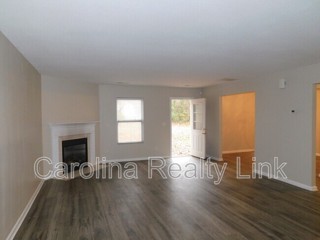 3131 Decapolis Dr in Charlotte, NC - Building Photo - Building Photo