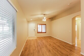 2017 N 108th Dr in Avondale, AZ - Building Photo - Building Photo