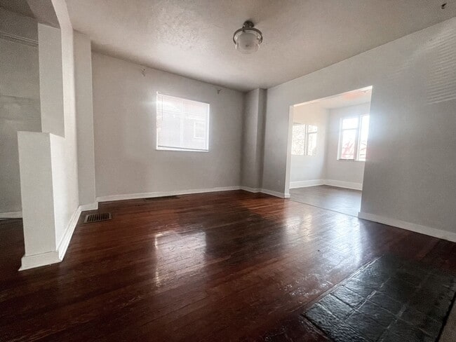 1208 Strahley Pl in Pittsburgh, PA - Building Photo - Building Photo