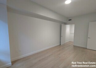 56 Brighton Ave, Unit #208 in Boston, MA - Building Photo - Building Photo