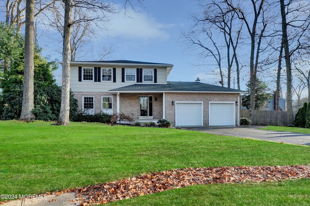 22 Brookside Ct in Toms River, NJ - Foto de edificio