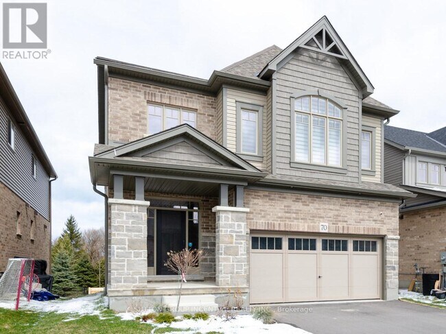 70 Shipley Ave in Collingwood, ON - Building Photo - Building Photo