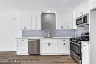 131 Brighton Ave in Long Branch, NJ - Building Photo - Building Photo