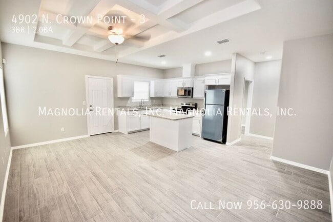 4902 N Crown Point in Pharr, TX - Building Photo - Building Photo