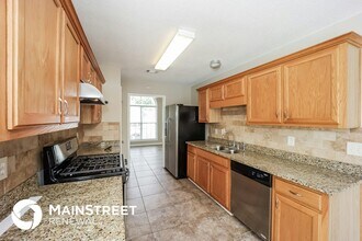 6555 Creekview Ct in Riverdale, GA - Foto de edificio - Building Photo