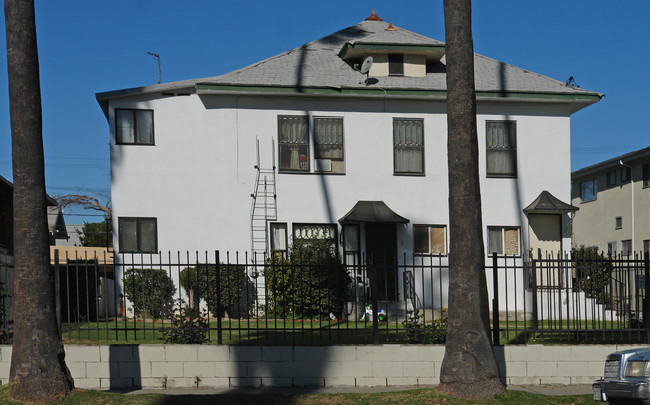 611 Los Robles Ave in Pasadena, CA - Building Photo - Building Photo