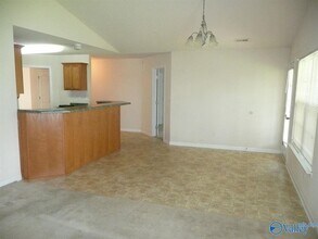 103 Zeona Ct SW in Huntsville, AL - Foto de edificio - Building Photo