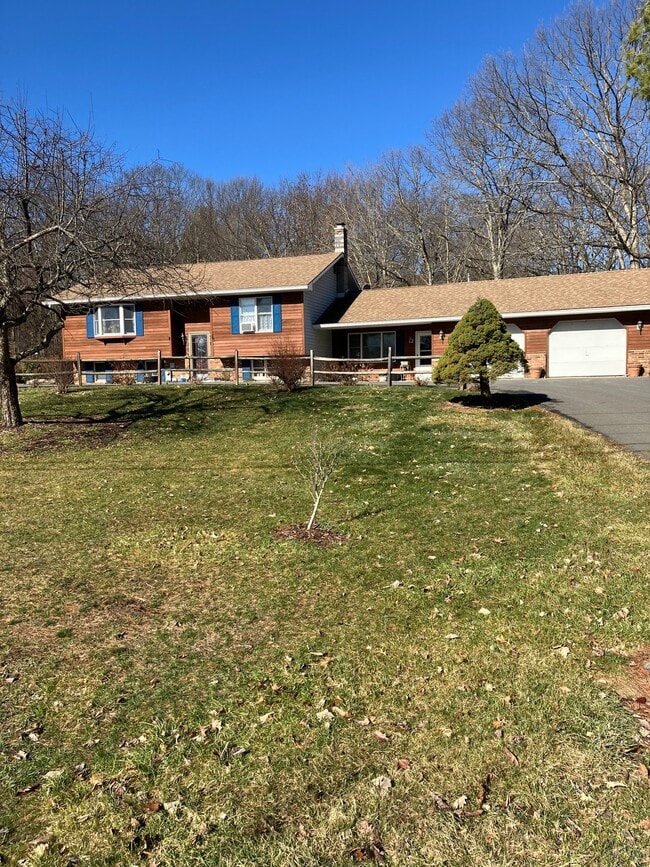 43 Shasta Dr, Unit 1