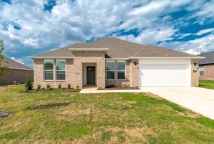 429 W Gosling Isle in Farmington, AR - Building Photo