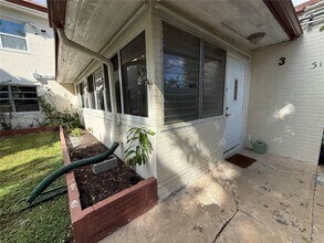318 SW 15th St in Dania Beach, FL - Building Photo - Building Photo