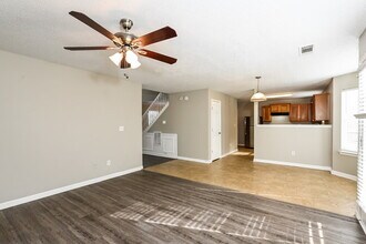 5863 Sunflower Ct in Ellenwood, GA - Building Photo - Building Photo