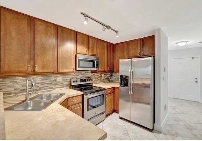 property at 3055 Riverside Dr