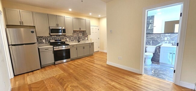 416 Pearl St in Burlington, VT - Building Photo - Building Photo