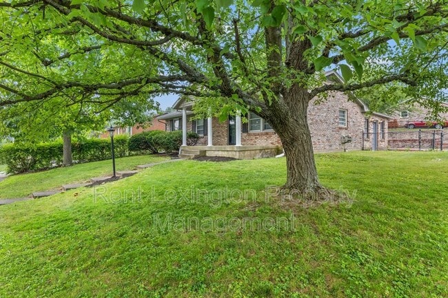 property at 228 Kenlock Dr