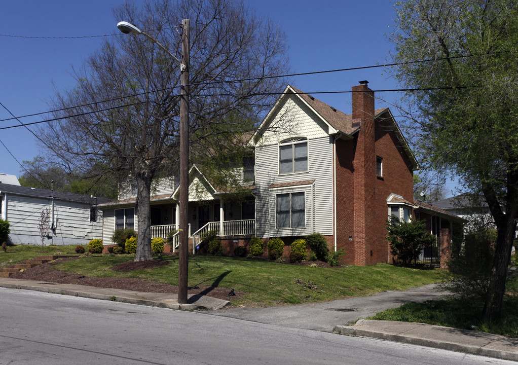 1206 Jackson St in Nashville, TN - Building Photo