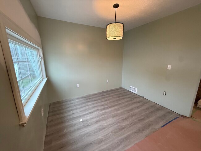 412 Depot St, Unit # 1 in Latrobe, PA - Building Photo - Building Photo