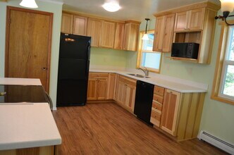 2422 Nugget Loop in Fairbanks, AK - Building Photo - Building Photo